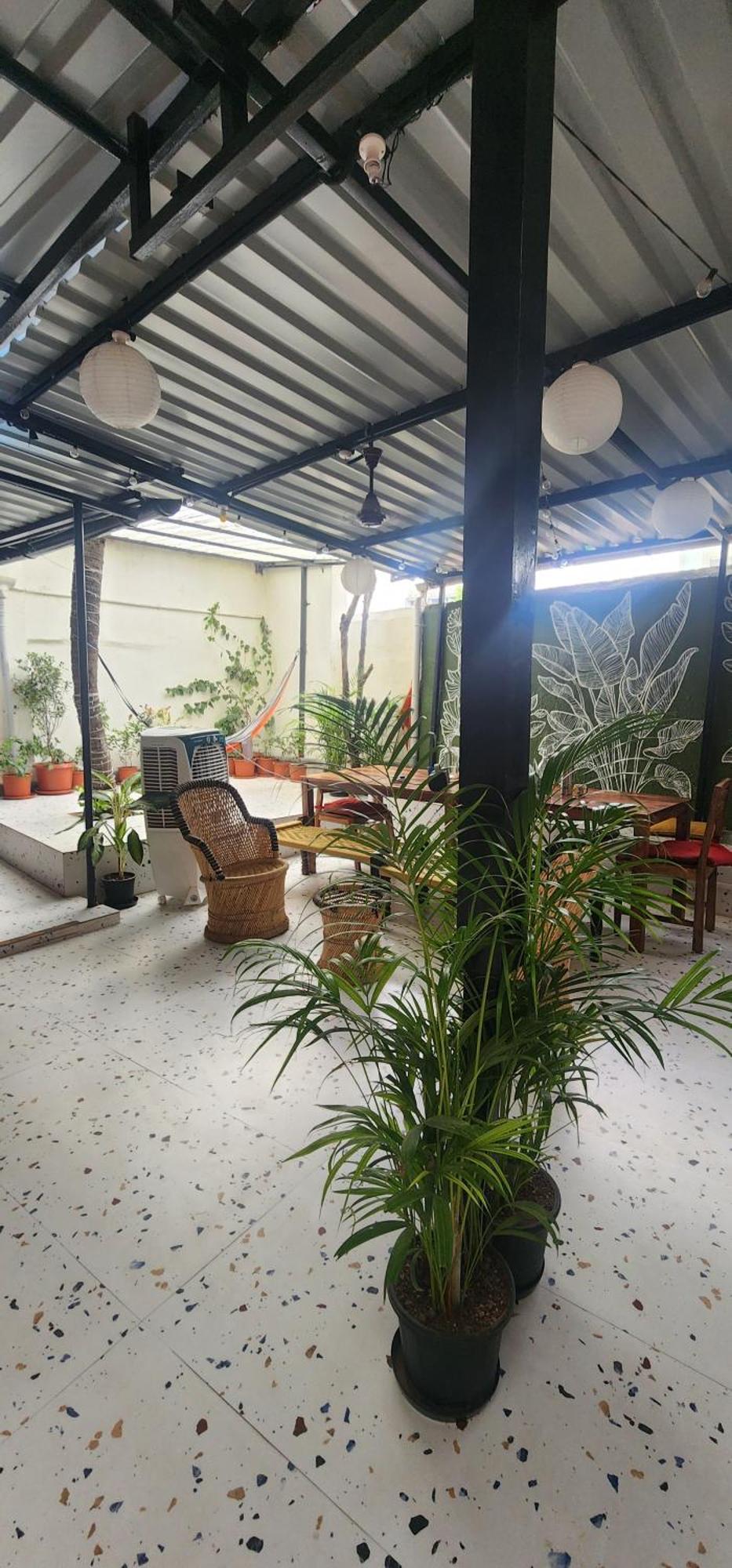 Hammock Hostels - Bandra Мумбаи Экстерьер фото