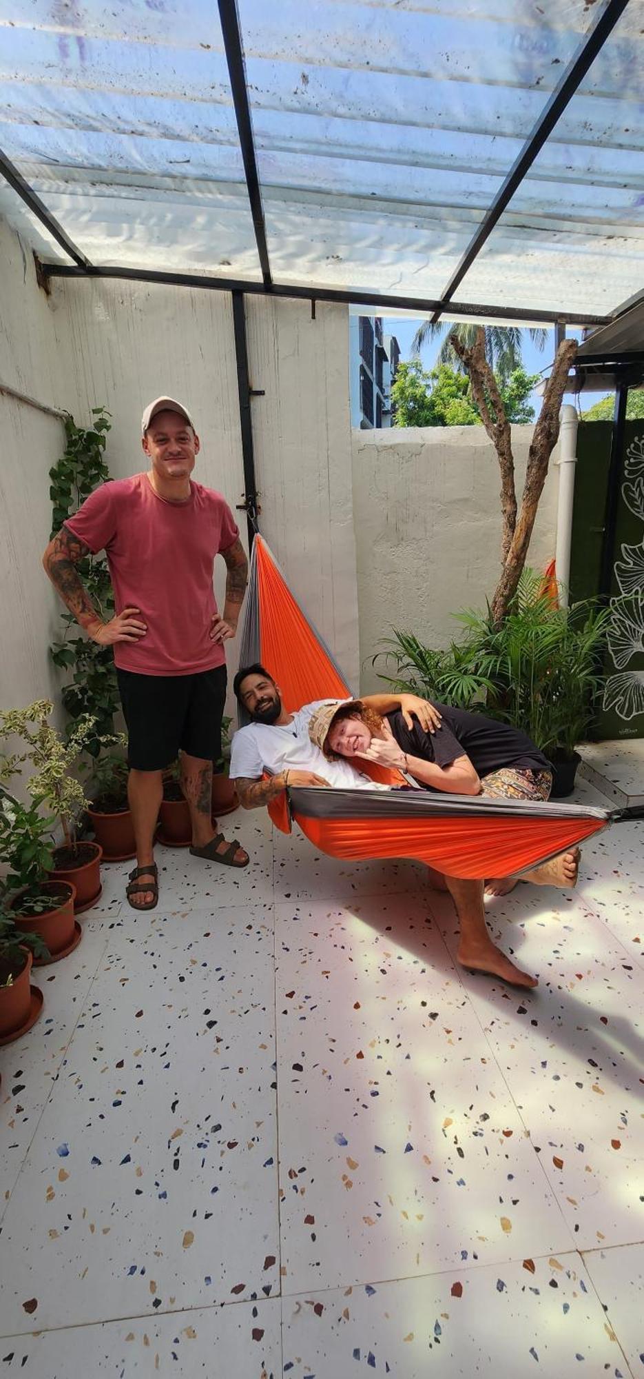 Hammock Hostels - Bandra Мумбаи Экстерьер фото