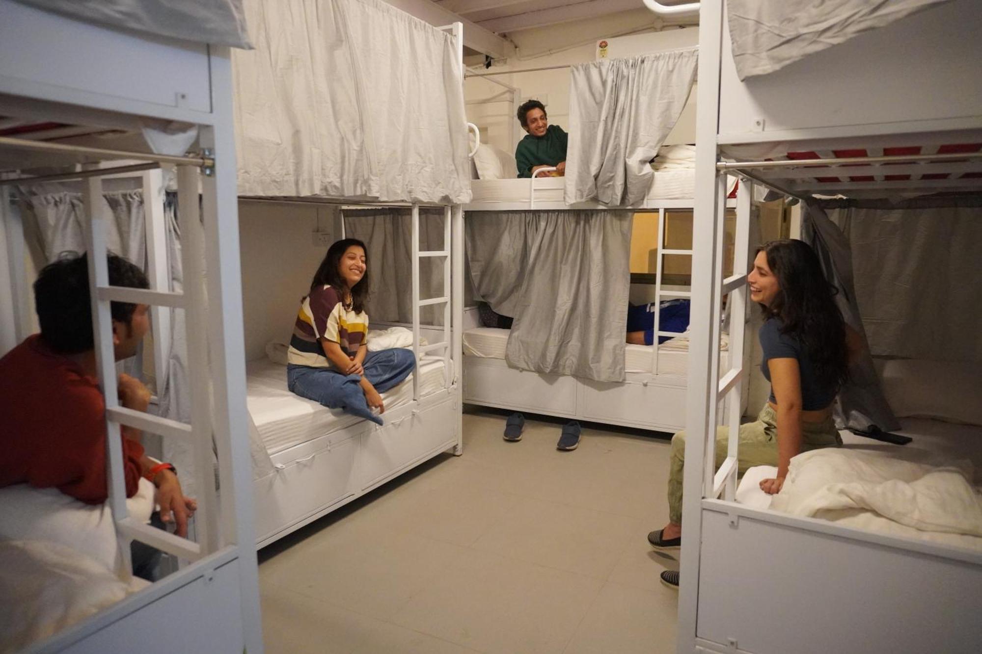 Hammock Hostels - Bandra Мумбаи Экстерьер фото
